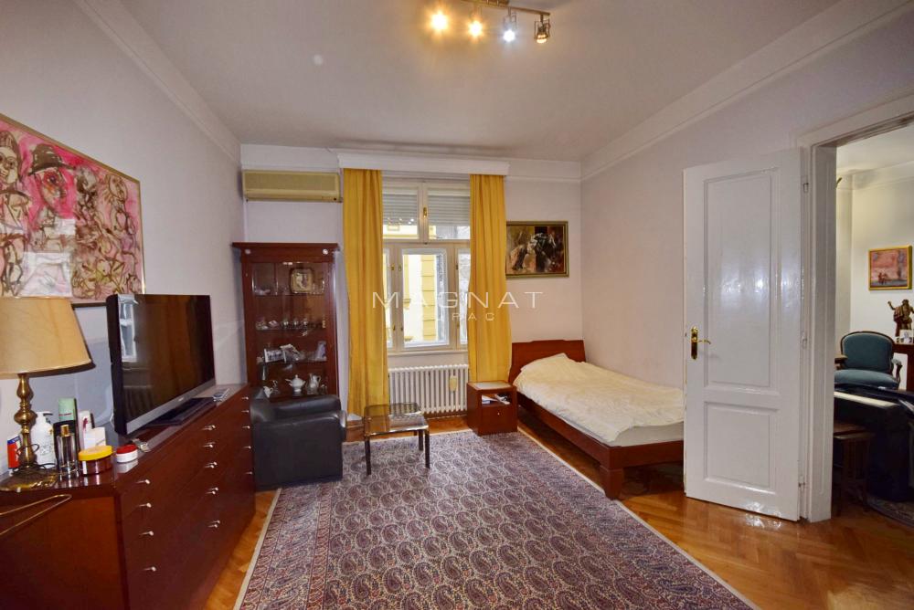 Centar - lux - salonski stan - Gospodar Jevremova ID#4462