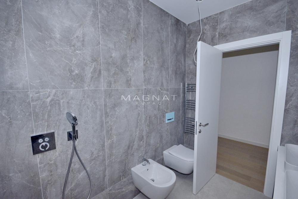 Lux novogradnja u blizini Narodnog pozorišta ID#5189