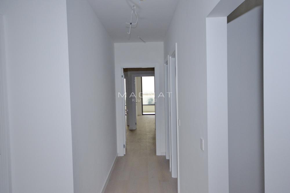 Lux novogradnja u blizini Narodnog pozorišta ID#5189