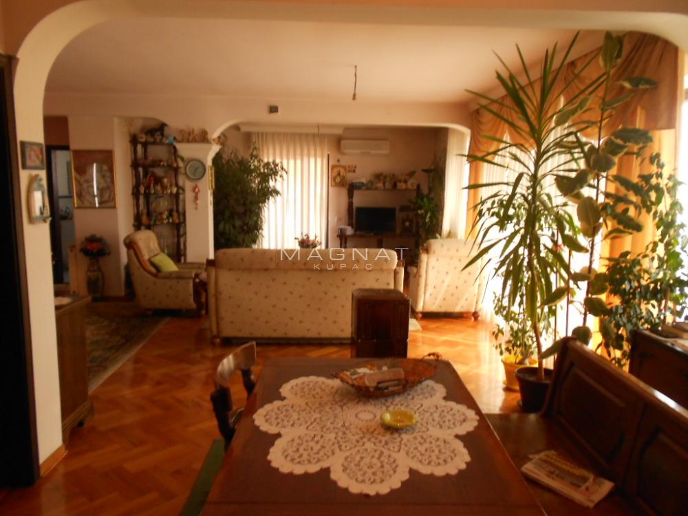 Kuća - Petlovo brdo, Rasinska ID#5276