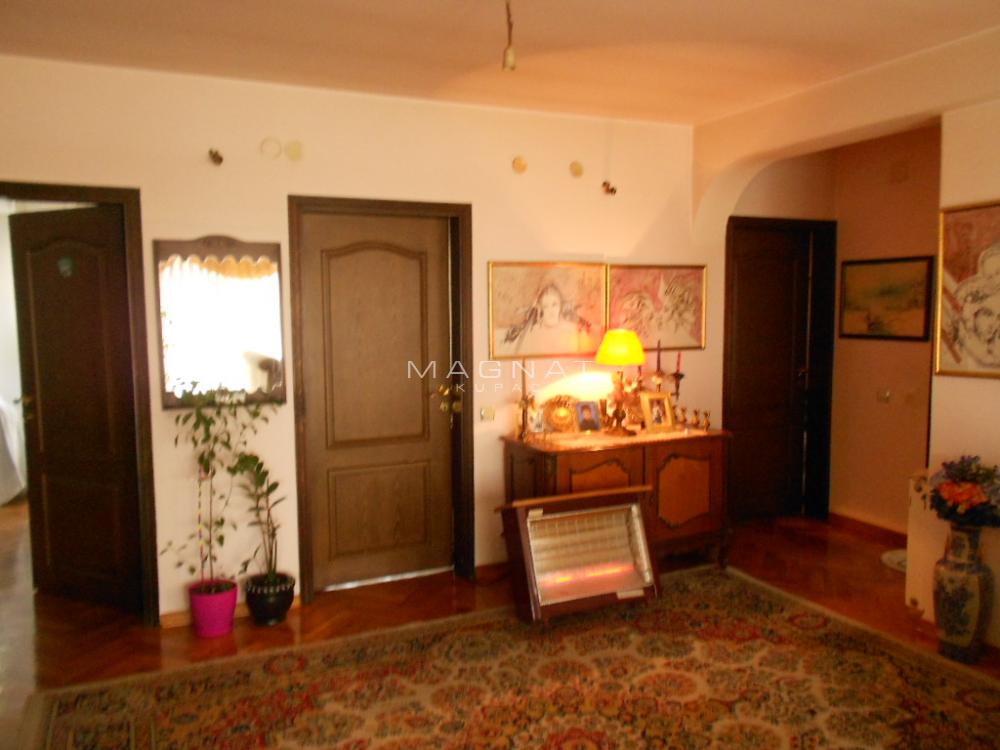 Kuća - Petlovo brdo, Rasinska ID#5276