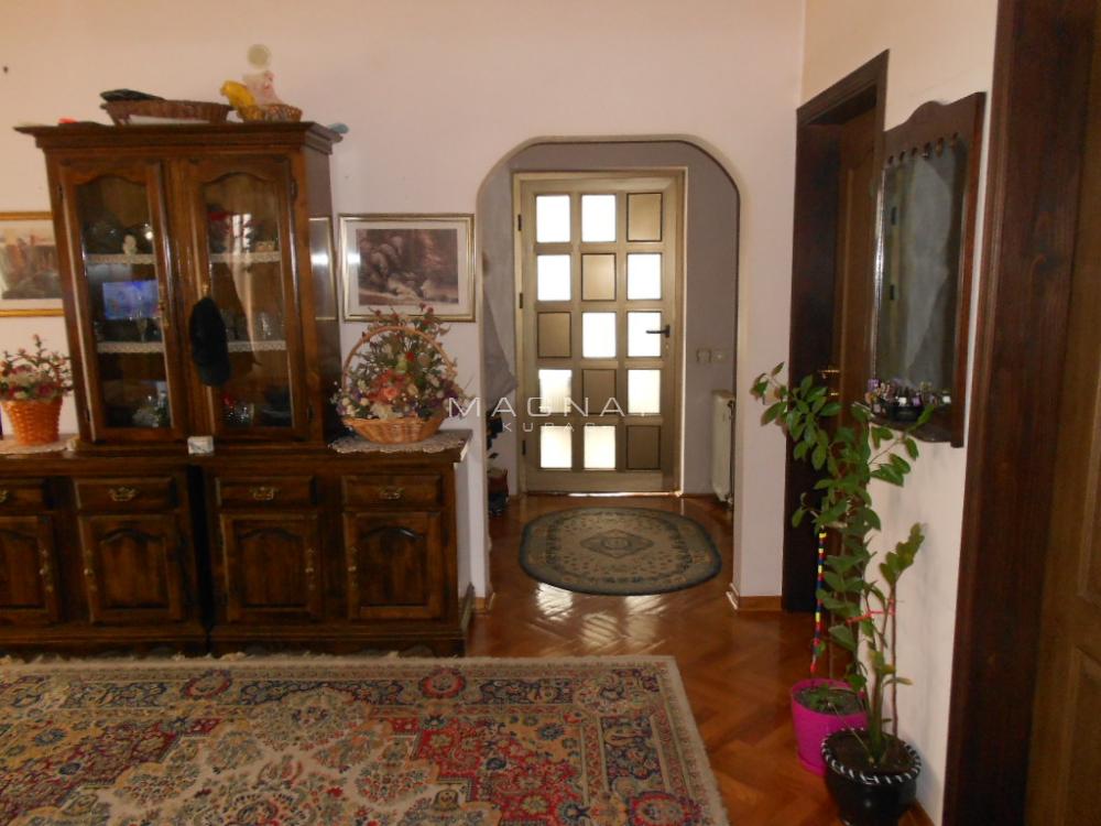 Kuća - Petlovo brdo, Rasinska ID#5276