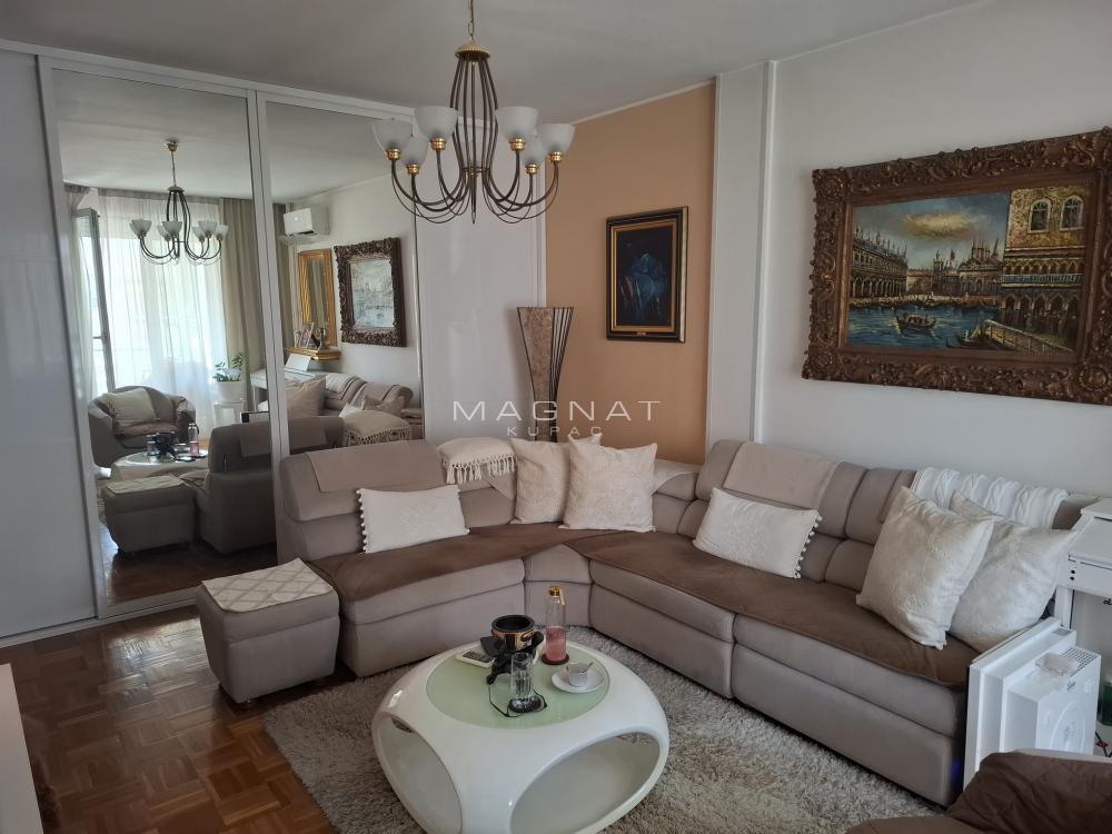 Blok 62, Dušana Vukasovića , renoviran ID#5281