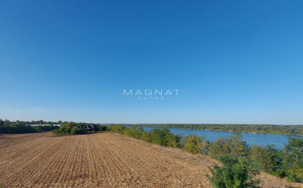 Zemun-Plac sa panoramskim pogledom na Dunav ID#5282