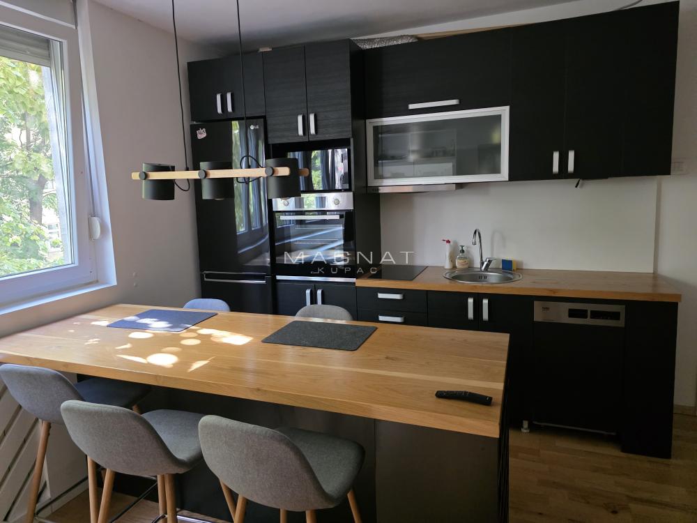 Karađorđev trg-Kej-2.0 renoviran ID#5293