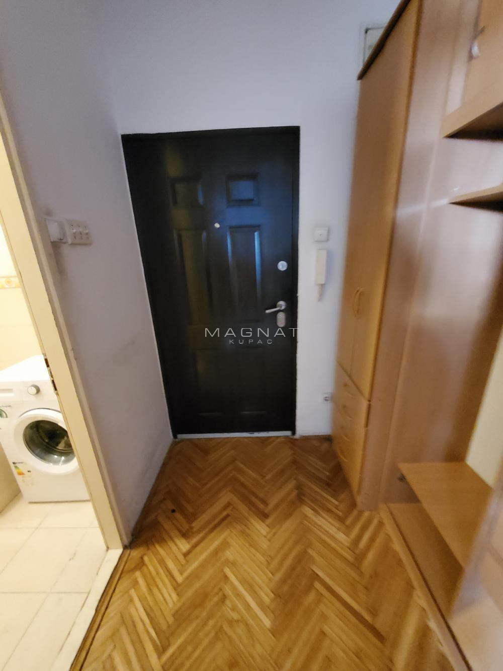 Tržni centar Zira ID#5302