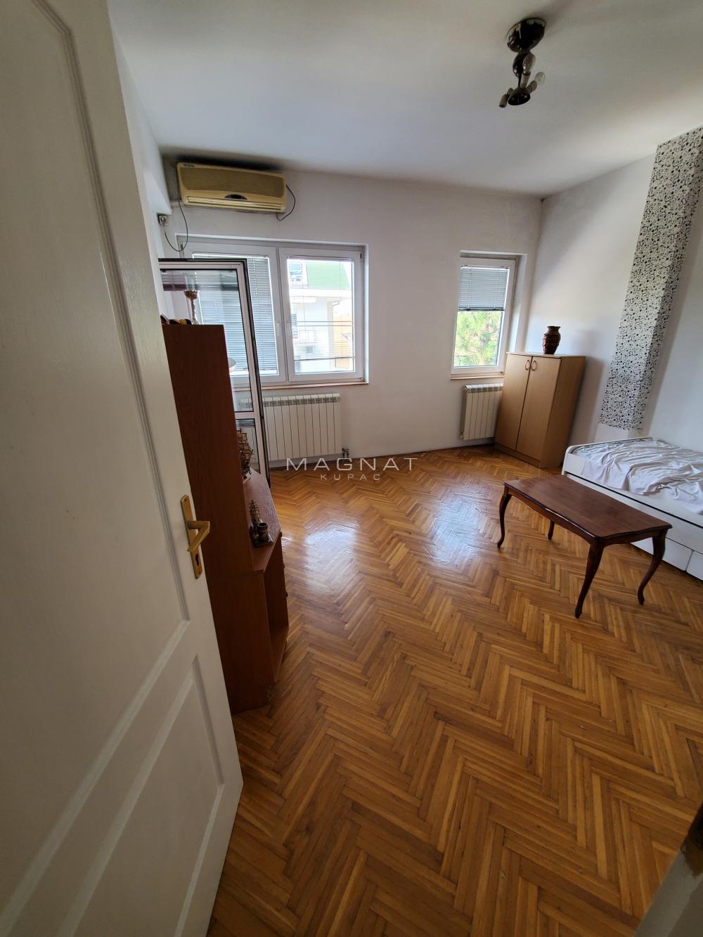 Tržni centar Zira ID#5302