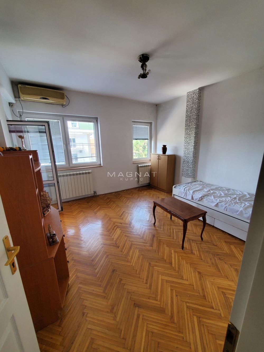Tržni centar Zira ID#5302