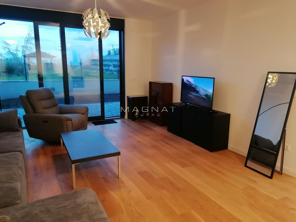 Luksuzan dvosoban stan sa baštom - Pregrevica ID#5346 Luksuzan dvosoban stan sa baštom - Pregrevica ID#5346