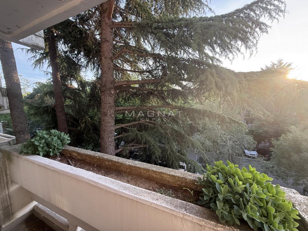 Golf -Diplomatsko naselje - Izvorska ID#5366