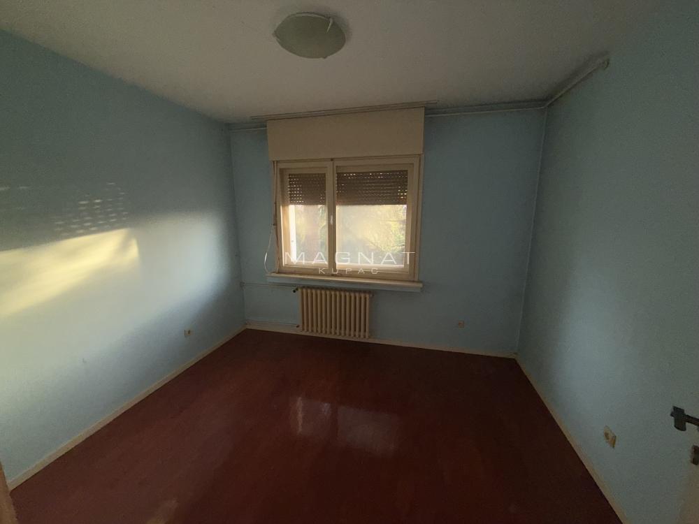 Golf -Diplomatsko naselje - Izvorska ID#5366