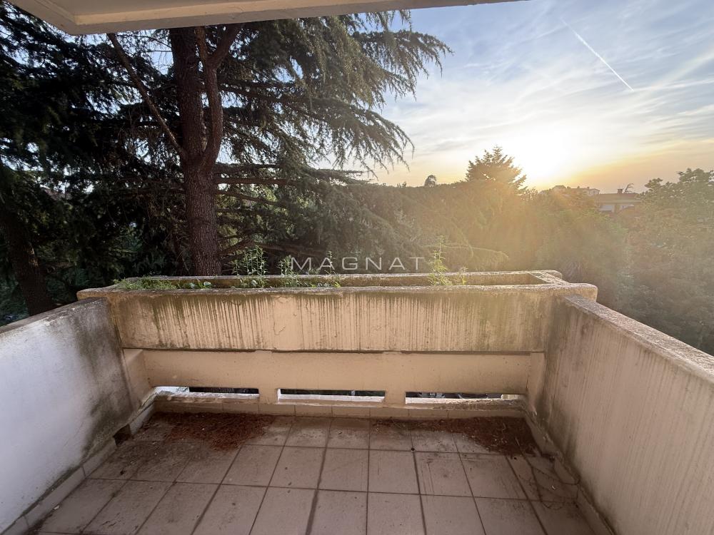 Golf -Diplomatsko naselje - Izvorska ID#5366