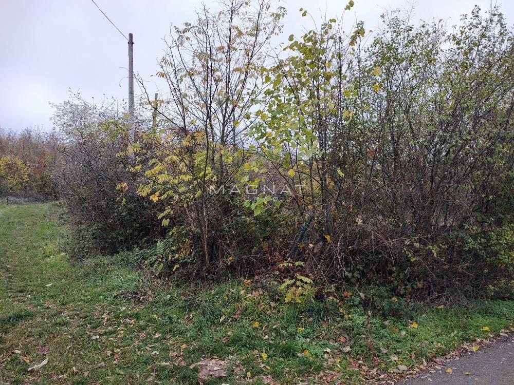 Plac Kosmaj - građevinsko zemljište, Nemenikuće ID#5367