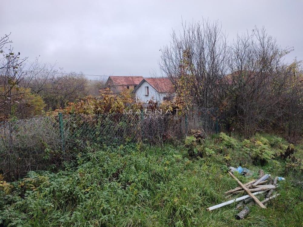 Plac Kosmaj - građevinsko zemljište, Nemenikuće ID#5367