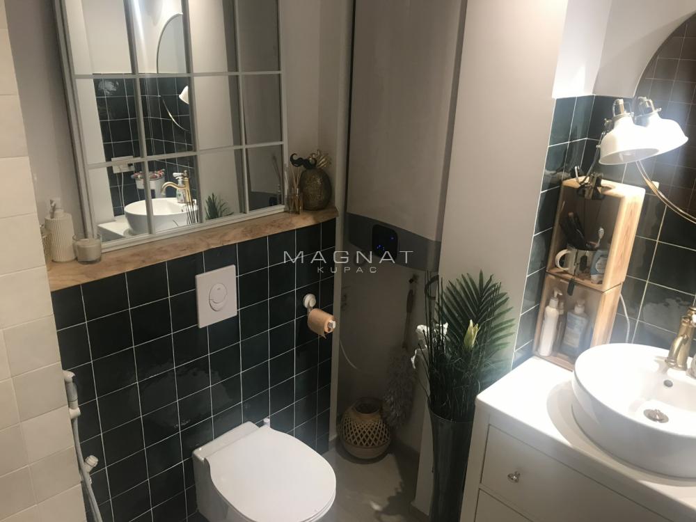 Ustanička - Lux  - Dušanovac - četvoroiposoban stan sa dva ulaza ID#5369