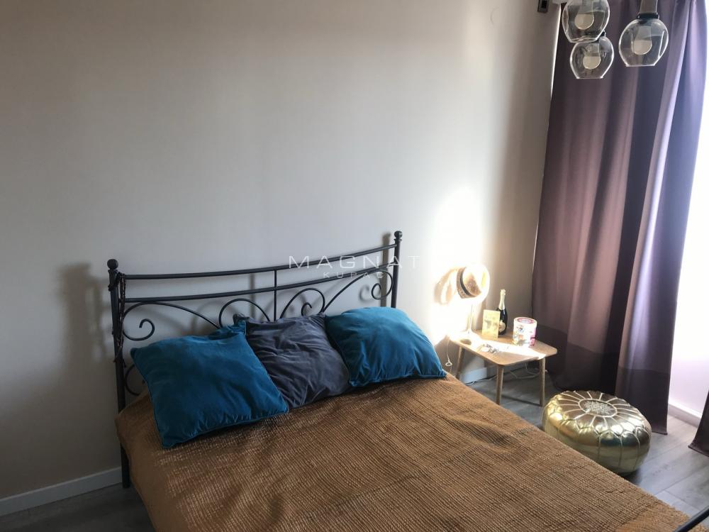 Ustanička - Lux  - Dušanovac - četvoroiposoban stan sa dva ulaza ID#5369