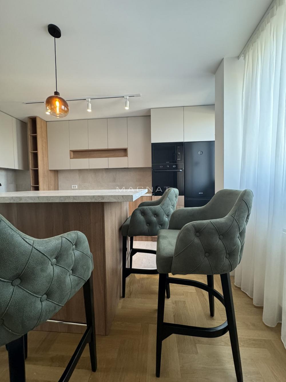 Komforan stan u Skender Begovoj - 3,0-soban ID#5373