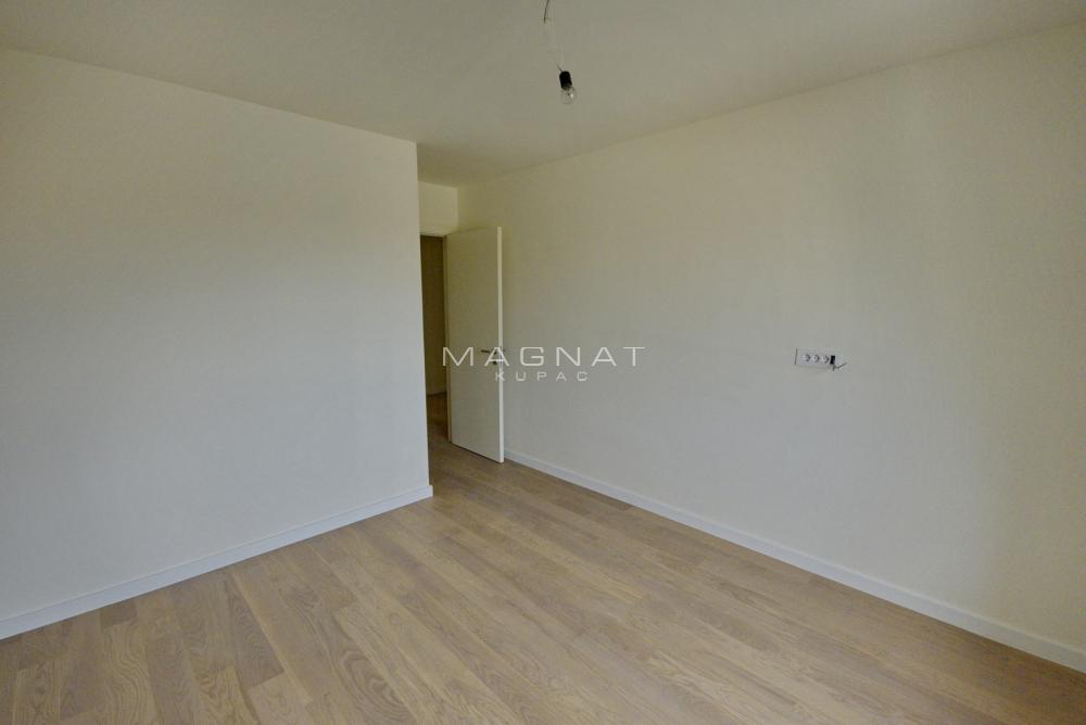 Voždovac - Admirala Vukovića ID#5380