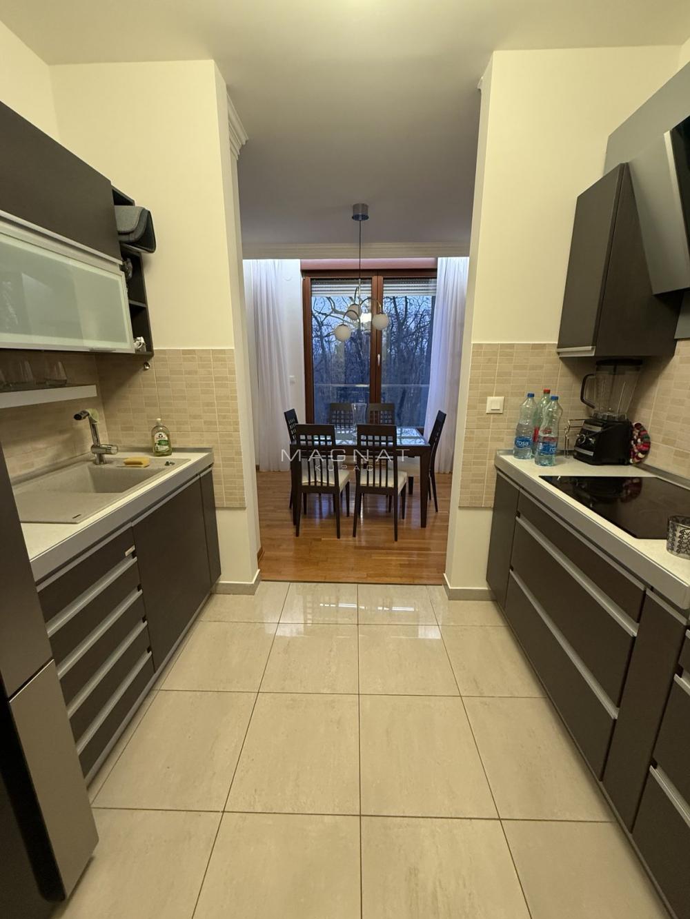 Dedinje, trosoban Lux stan sa garažom ID#5438