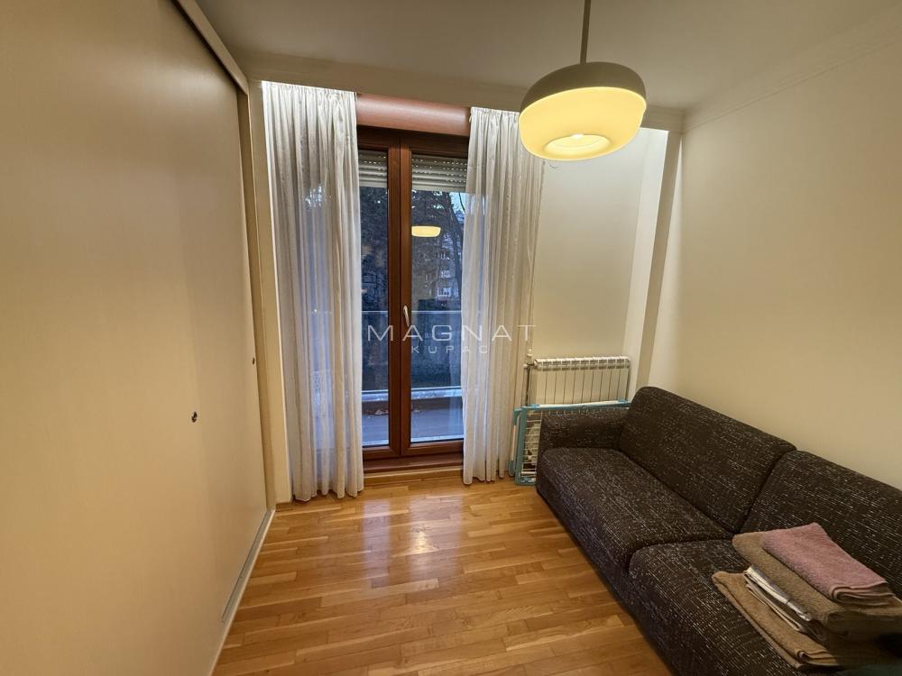 Dedinje, trosoban Lux stan sa garažom ID#5438