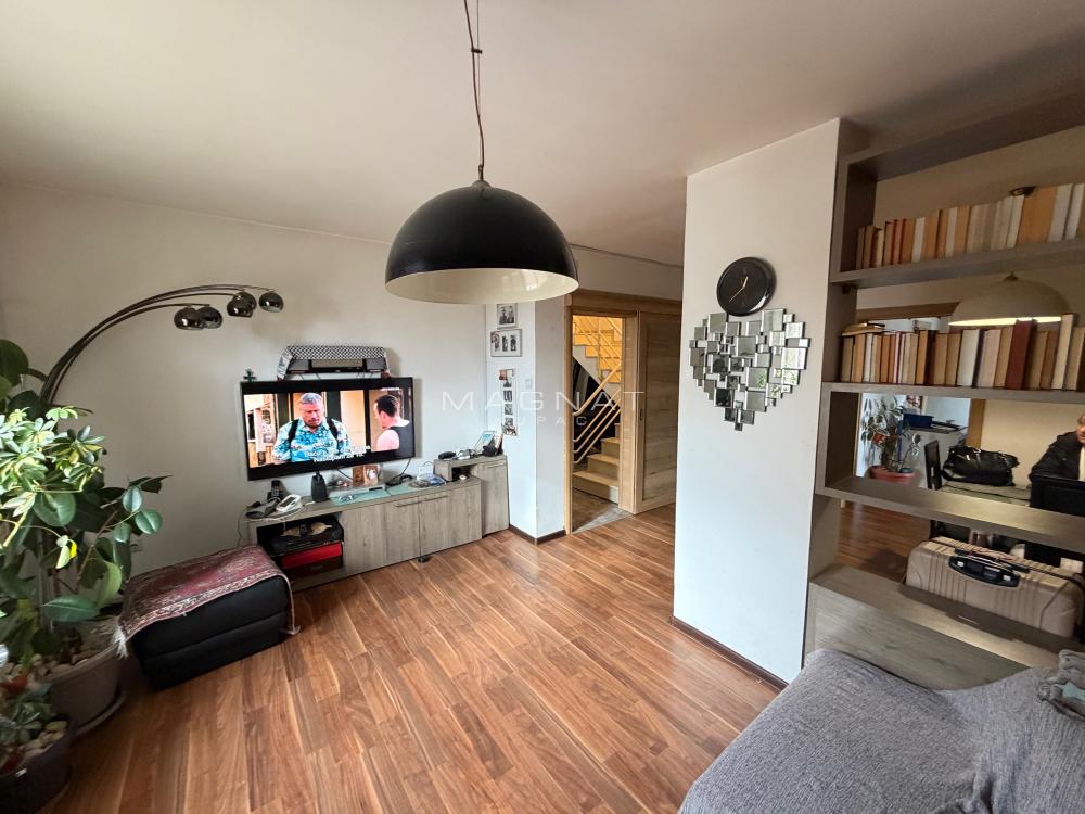 Kuća Ripanj  Centar - sredjena - plac 5 ari ID#5449