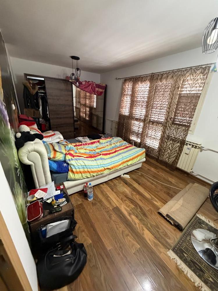 Kuća Ripanj  Centar - sredjena - plac 5 ari ID#5449