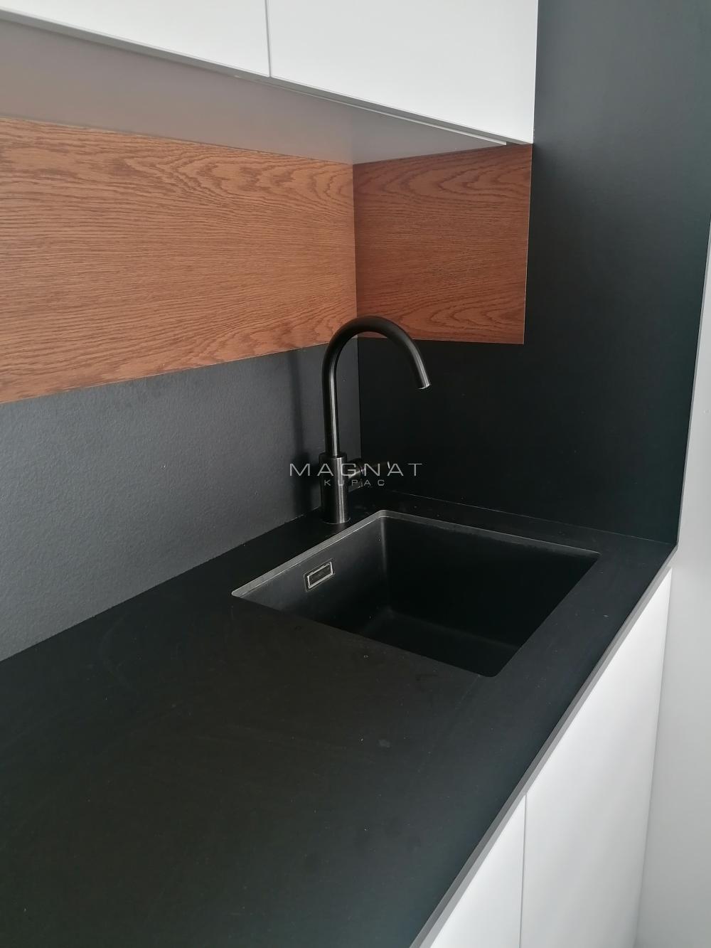 Blok 23-kod Arene, luksuzan trosoban ID#5455