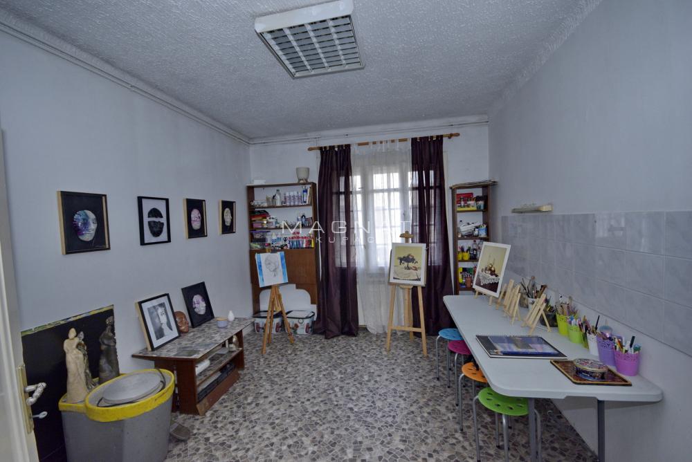 Salonski troiposoban stan – Admirala Geprata, kod Beograđanke ID#5476